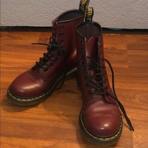 AUTHENTIC DOC MARTEN BOOTS 1460 SMOOTH SIZE 6